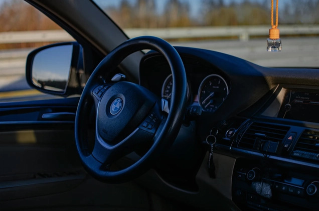 BMW X6 cena 67700 przebieg: 283675, rok produkcji 2010 z Świeradów-Zdrój małe 301